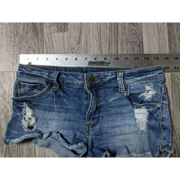(3/$27) STS Blue Fringe Distressed Jean Shorts - Picture 8 of 11